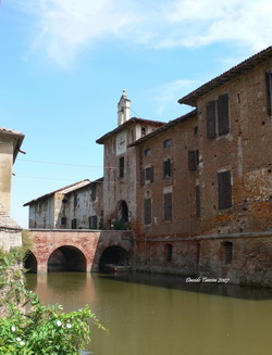 Scandolara Ripa dOglio (Cremona, Italia). Castello (Castello Gazzo). Fronte Ovest. 2007