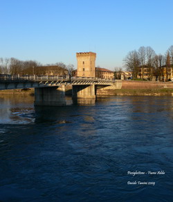 Pizzighettone (Cremona, Italia). Fiume Adda. 2009