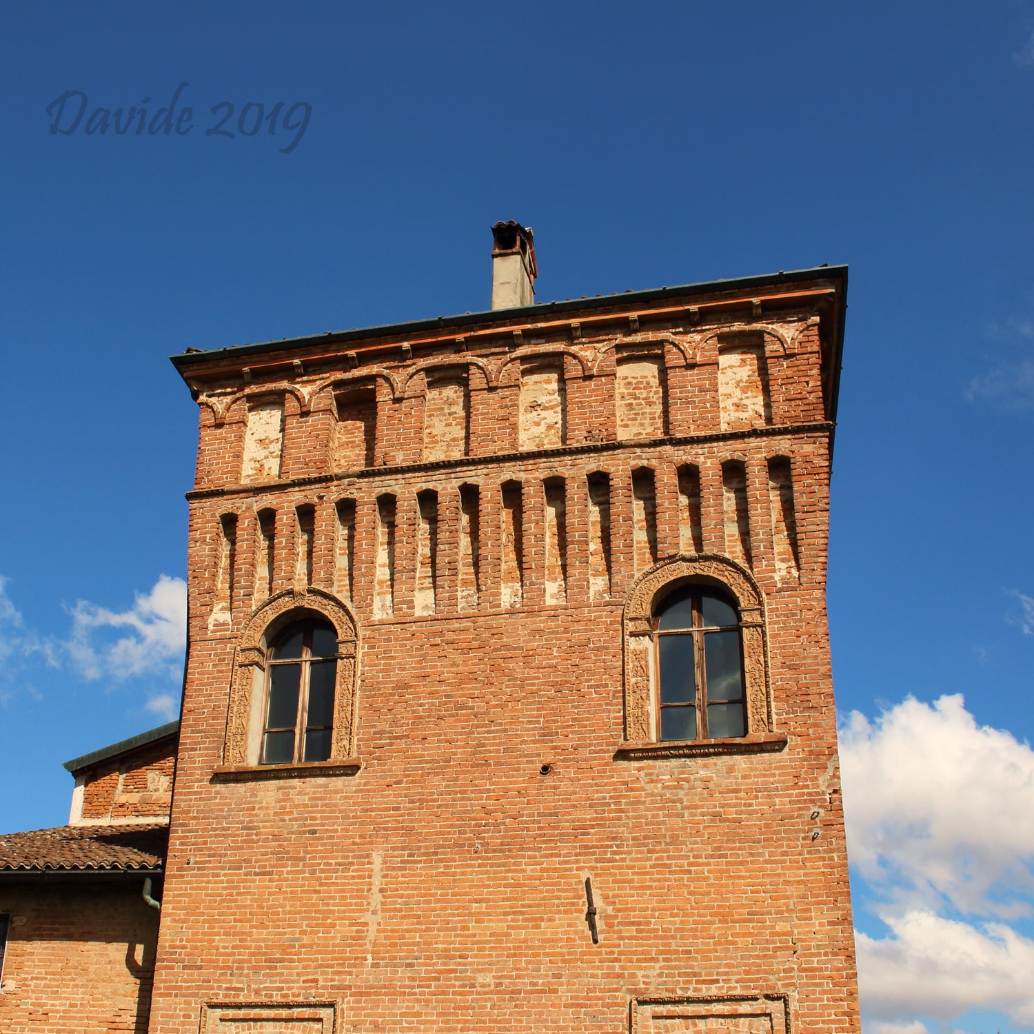 Breda de’ Bugni (Castelverde – Cremona, Lombardia – Italia). Castello Trecchi: torre Sud. Davide Tansini. 2019. Fotografia digitale