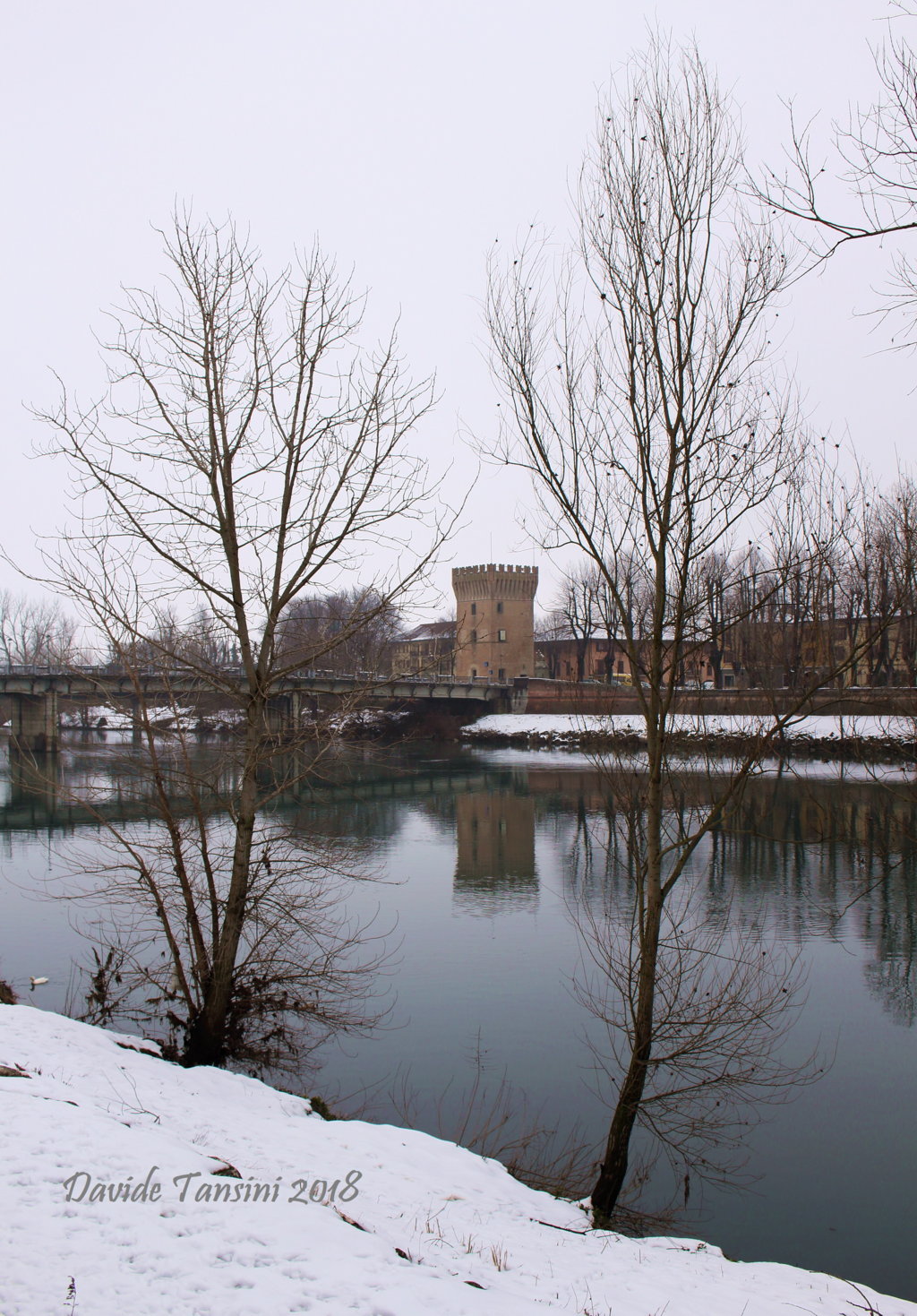 Pizzighettone (Cremona, Lombardia – Italia). Nevicata sull’Adda. Davide Tansini. 2018. Fotografia digitale